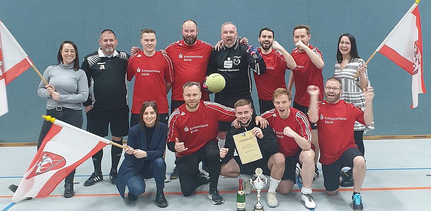 Siegerfoto Landkreis Börde / der Landkreis Börde gewinnt in Eilsleben den 24. "Hallenfussball-Behördencup"